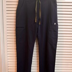 LIMITED EDITION 
Quiet navy FIGS yola skinny scrub pants